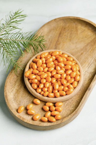 Ядро кедрового ореха в белом шоколаде с Облепихой